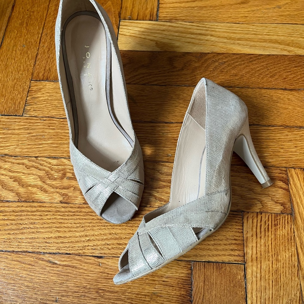 Jonak Paris Gold Peep Toe Heels